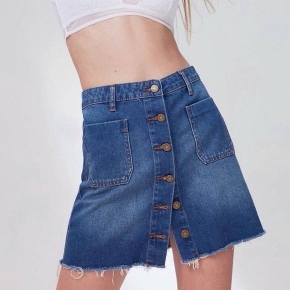 Urban Outfitters BDG Button Front Denim Skirt Size Small Raw Hem Medium Wash - Picture 7 of 8